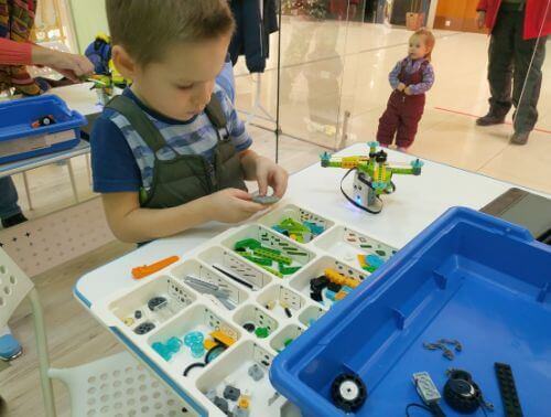 Робототехника для детей в Приморском районе 